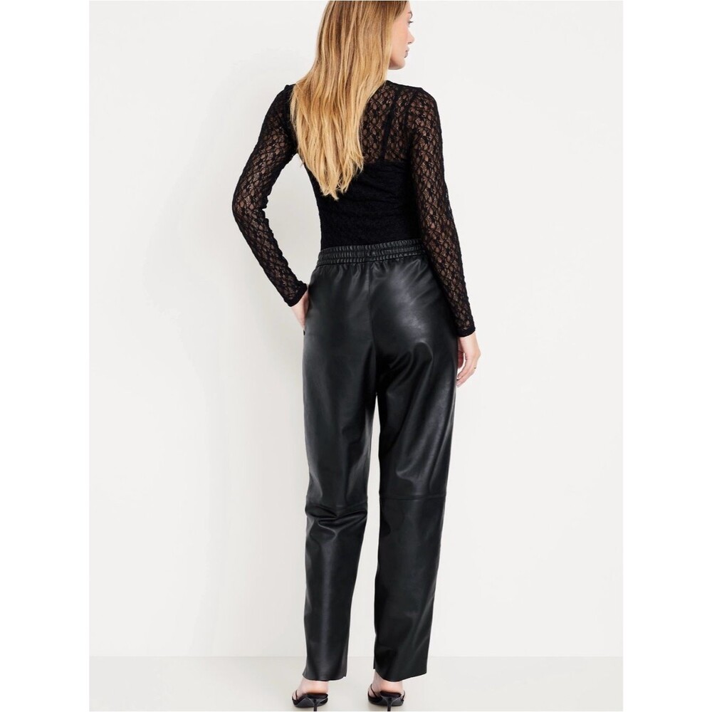 Old Navy Black Faux Leather Ankle Pants Size Large - Picture 3 of 5